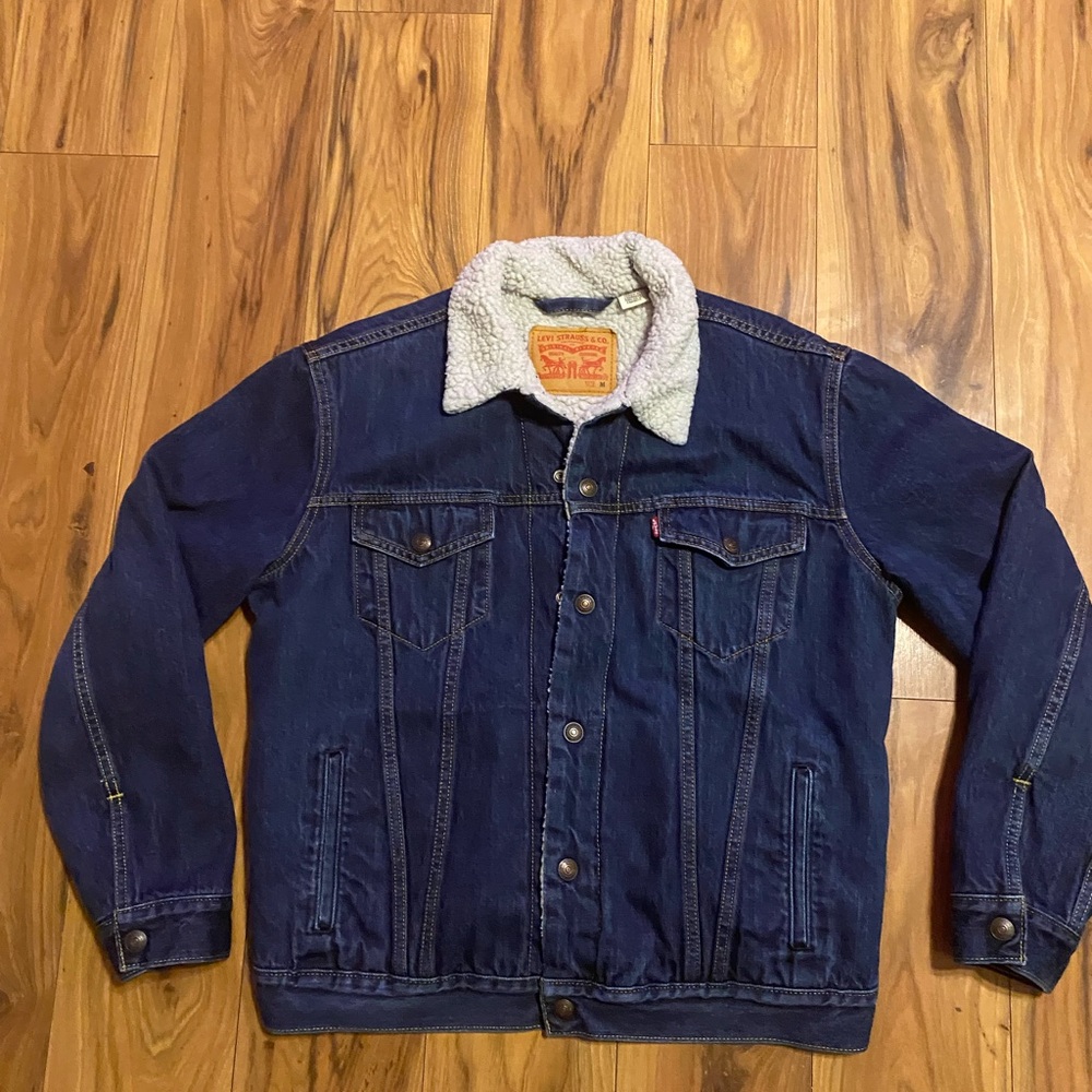 Levi's Blue Denim Jacket with Sherpa Collar size Medium